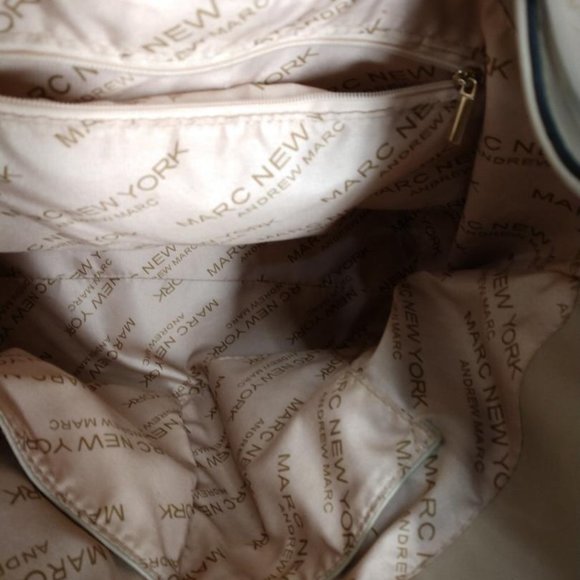 Tan Marc New York Shoulder Bag - Picture 7 of 7